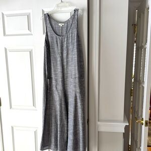 Max Studio Monochrome Striped midi jumpsuit 50” length and 21” pit to pit.